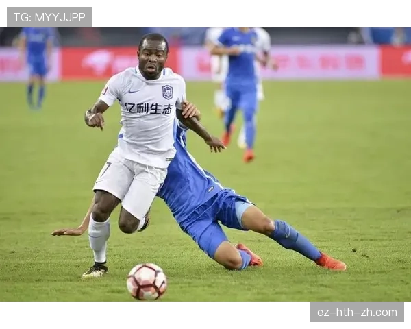 费迪南德增强高位逼抢撕裂对手防线 本赛季防守角色显著升级